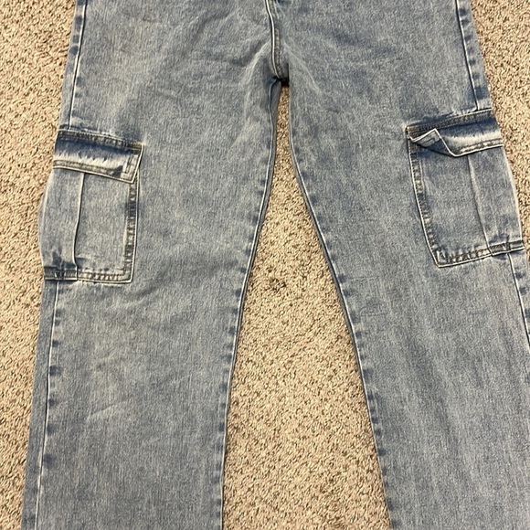 Cargo Jeans - Picture 2 of 7